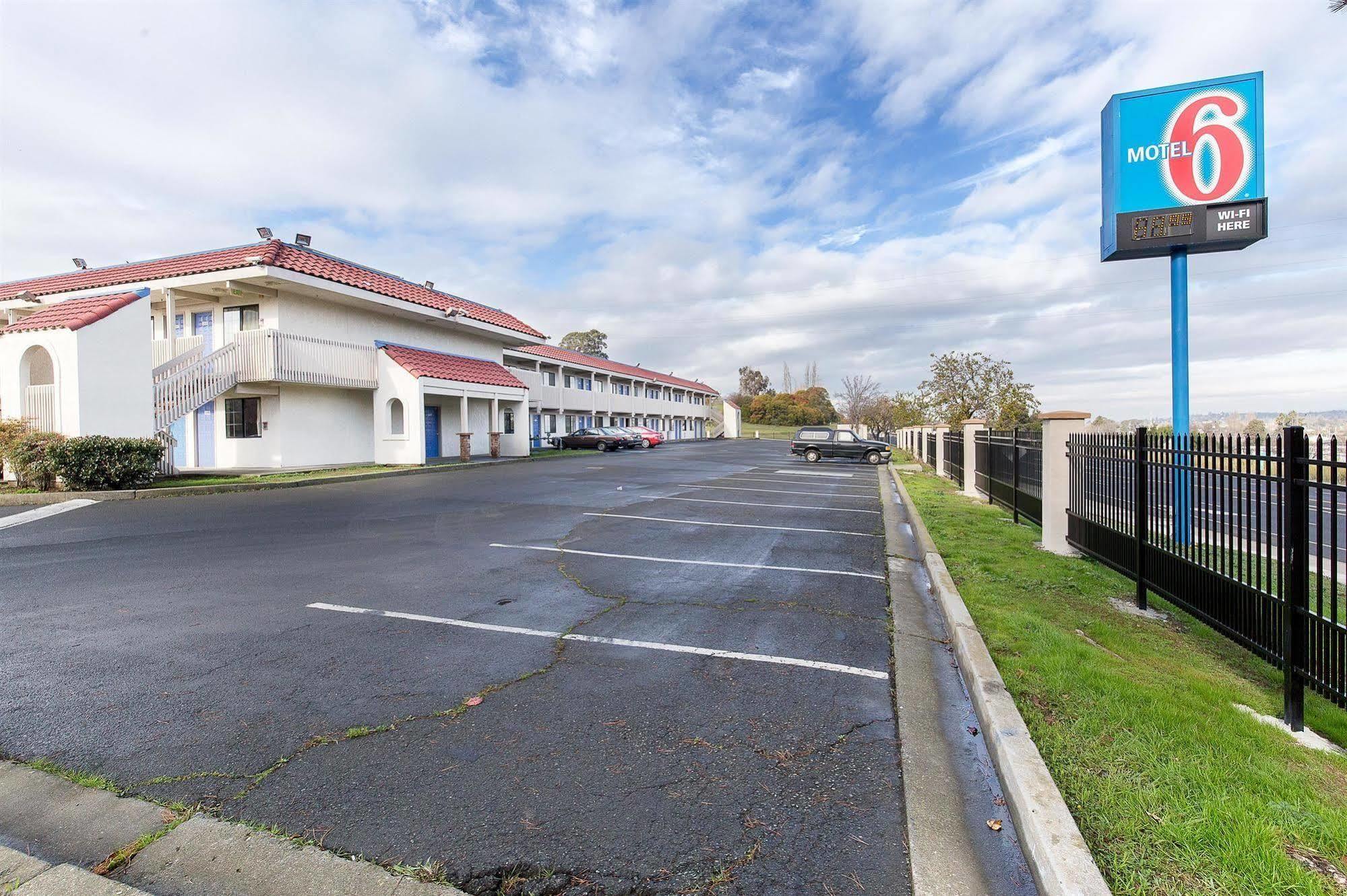 Motel 6 Vallejo - Maritime North Exteriér fotografie